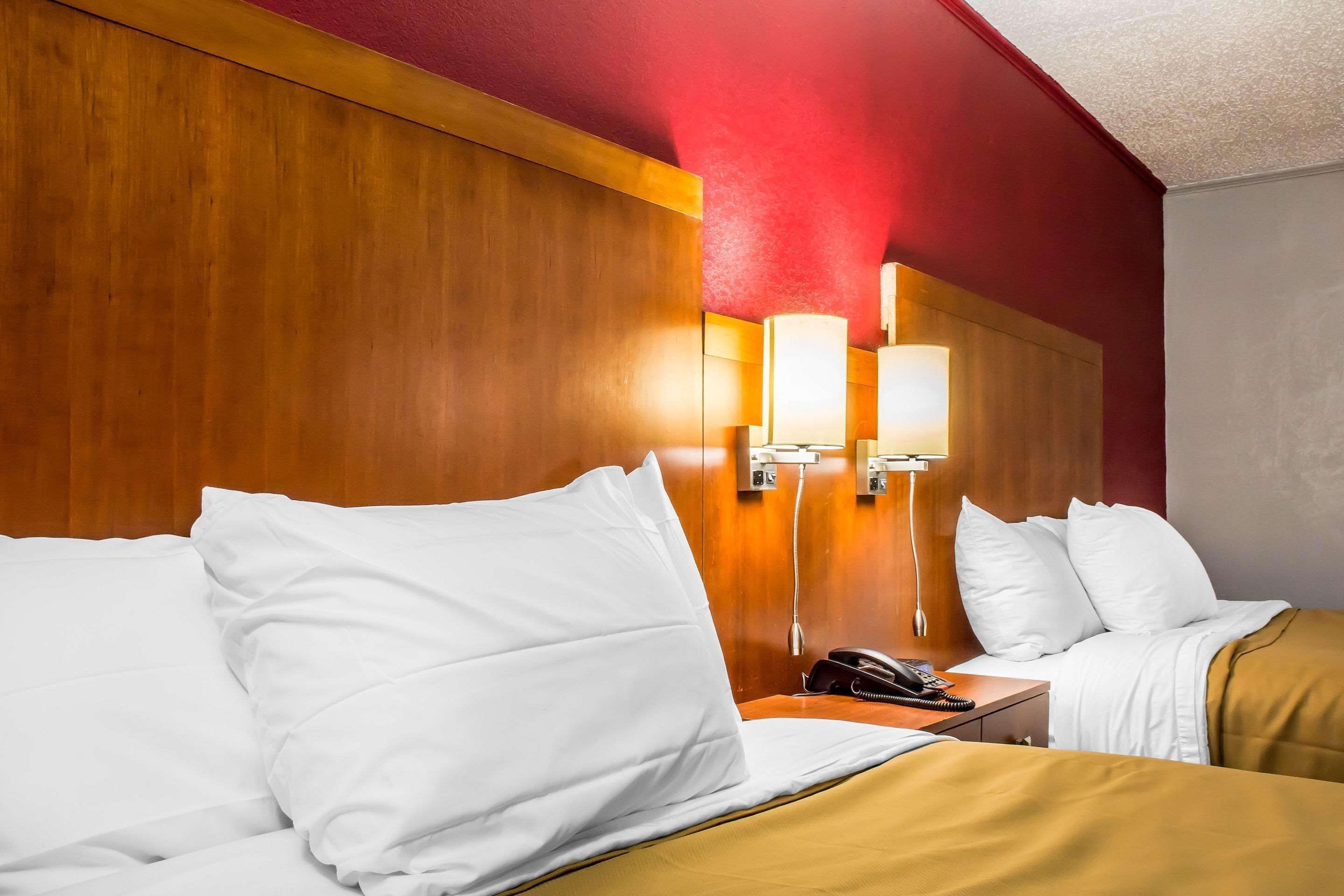 Econo Lodge Brockport Ngoại thất bức ảnh